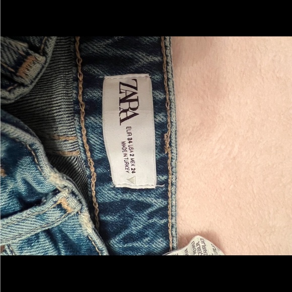 Zara - Picture 4 of 4